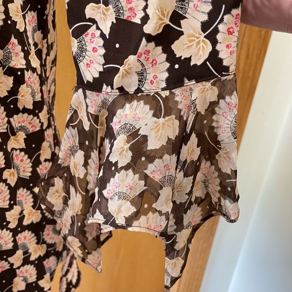 Diane von Furstenberg Silk Top Women’s Medium Trumpet Sleeves - Picture 5 of 9